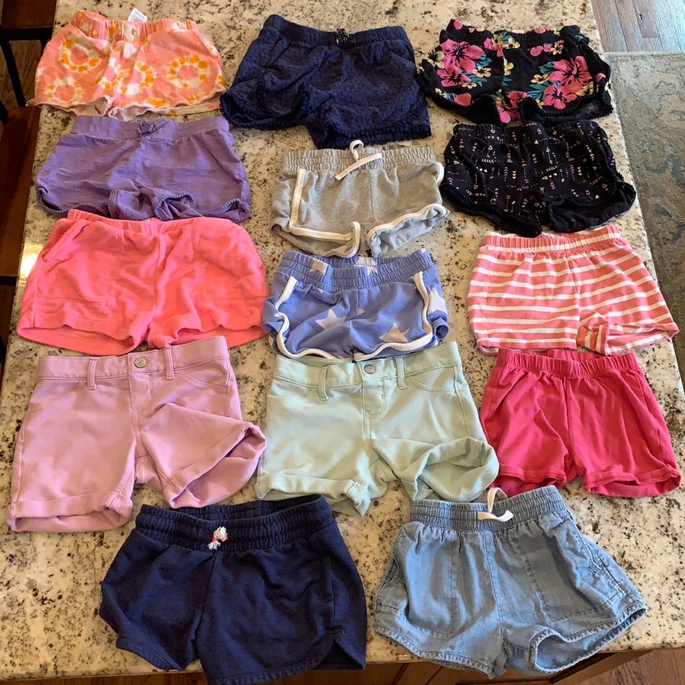 Lot of 14 Girls Shorts (Sizes 6-7/8)